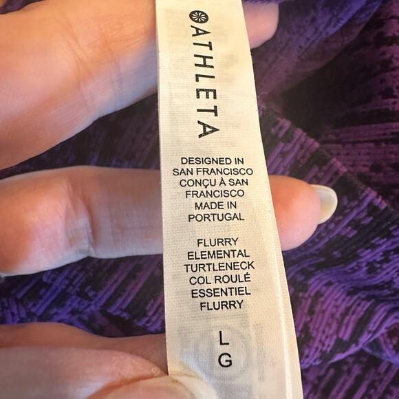 ATHLETA Flurry Elemental Turtleneck Black /Violet Size Large - Picture 11 of 12